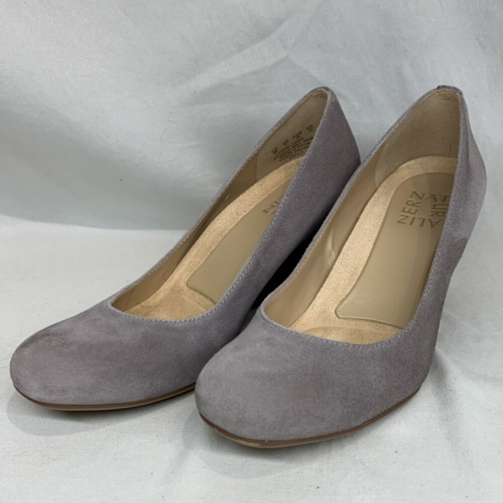 Naturalizer Grey Faux Suede Shoes Size 5